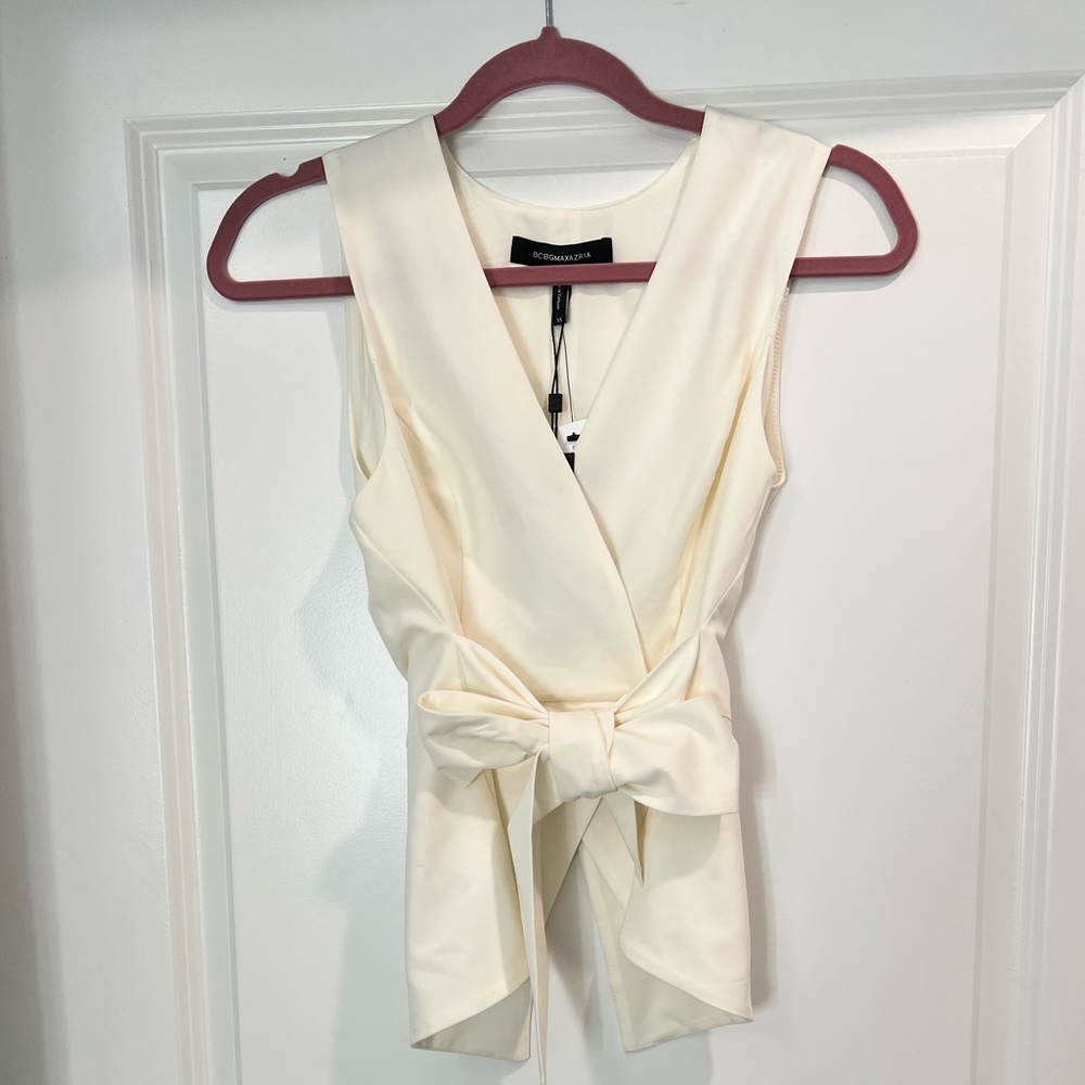 BCBG Ivory sleeveless wrap top size XS NWT
